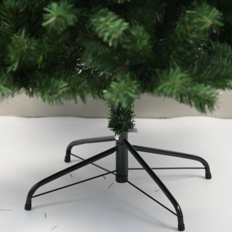 1.8m Classic Christmas Tree 650T - Image 17