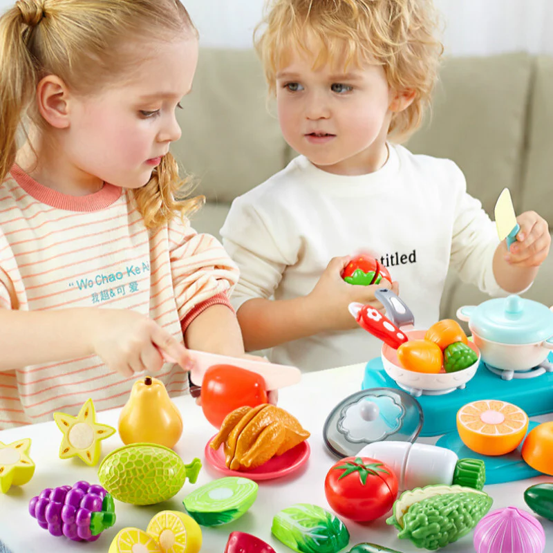 11-Piece Lunch Plate Realistic Pretend Cutting Food Toy Play Set - Image 3