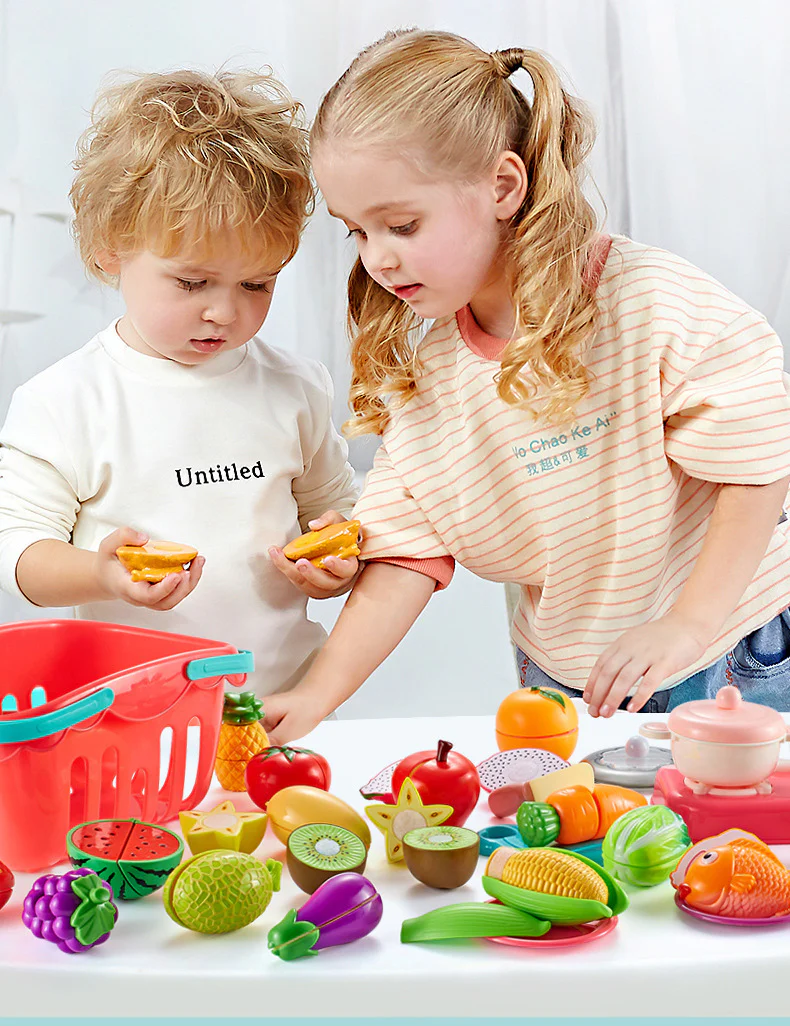 11-Piece Lunch Plate Realistic Pretend Cutting Food Toy Play Set - Image 4