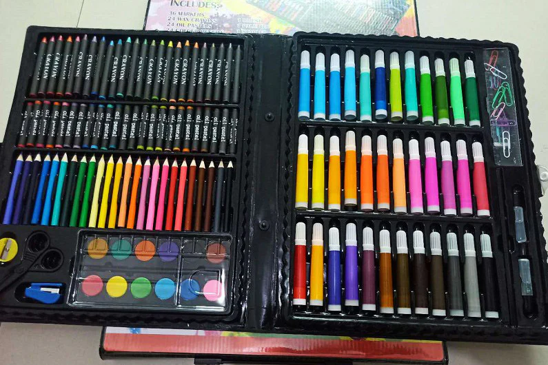 150 PC Drawing Colour Pens Complete Painting Set - Image 13