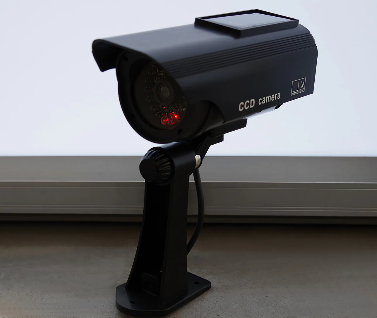 2 x Solar Powered IR Simulation Dummy Security Cameras - Image 7