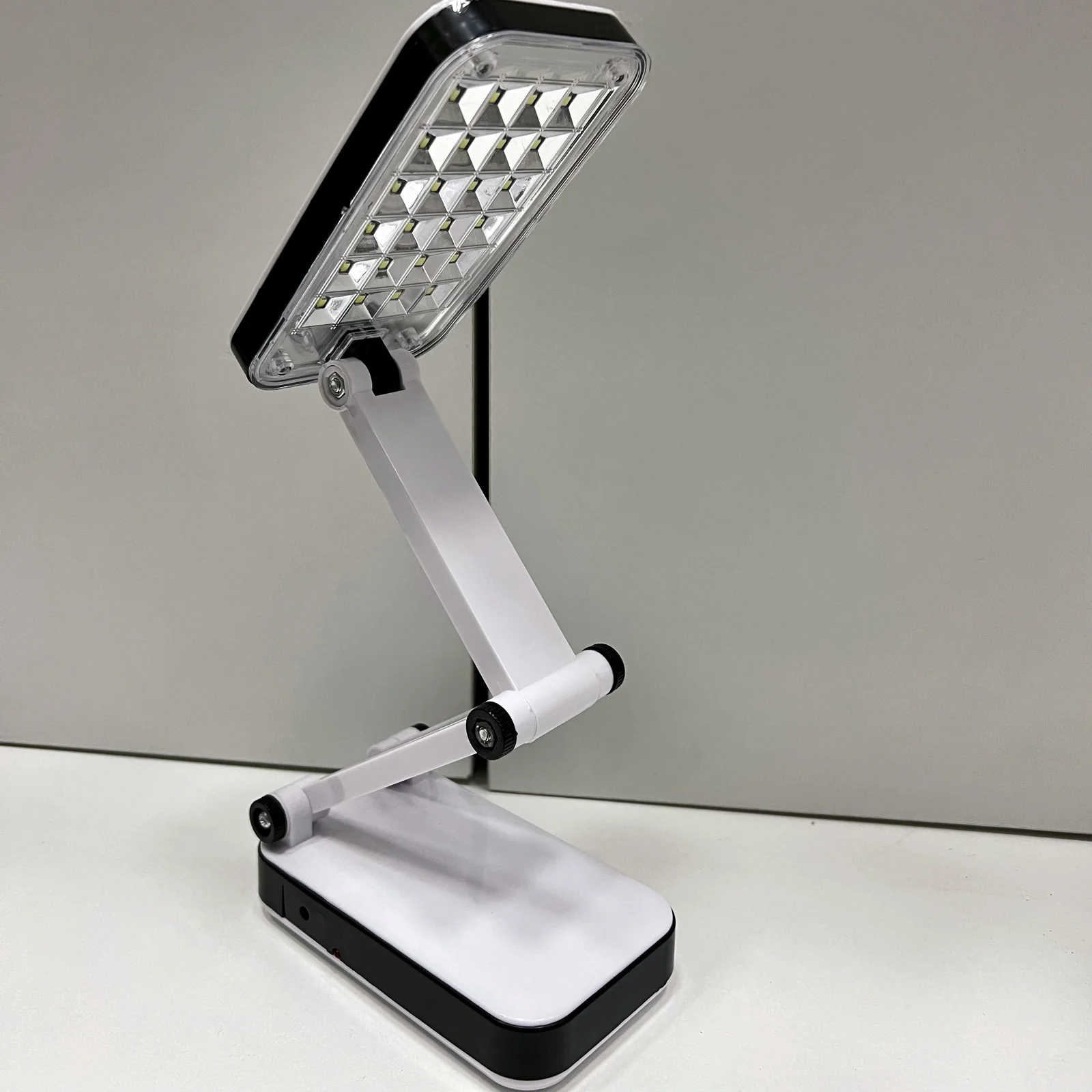 24 LED Folding Rotating Lamp - Image 6
