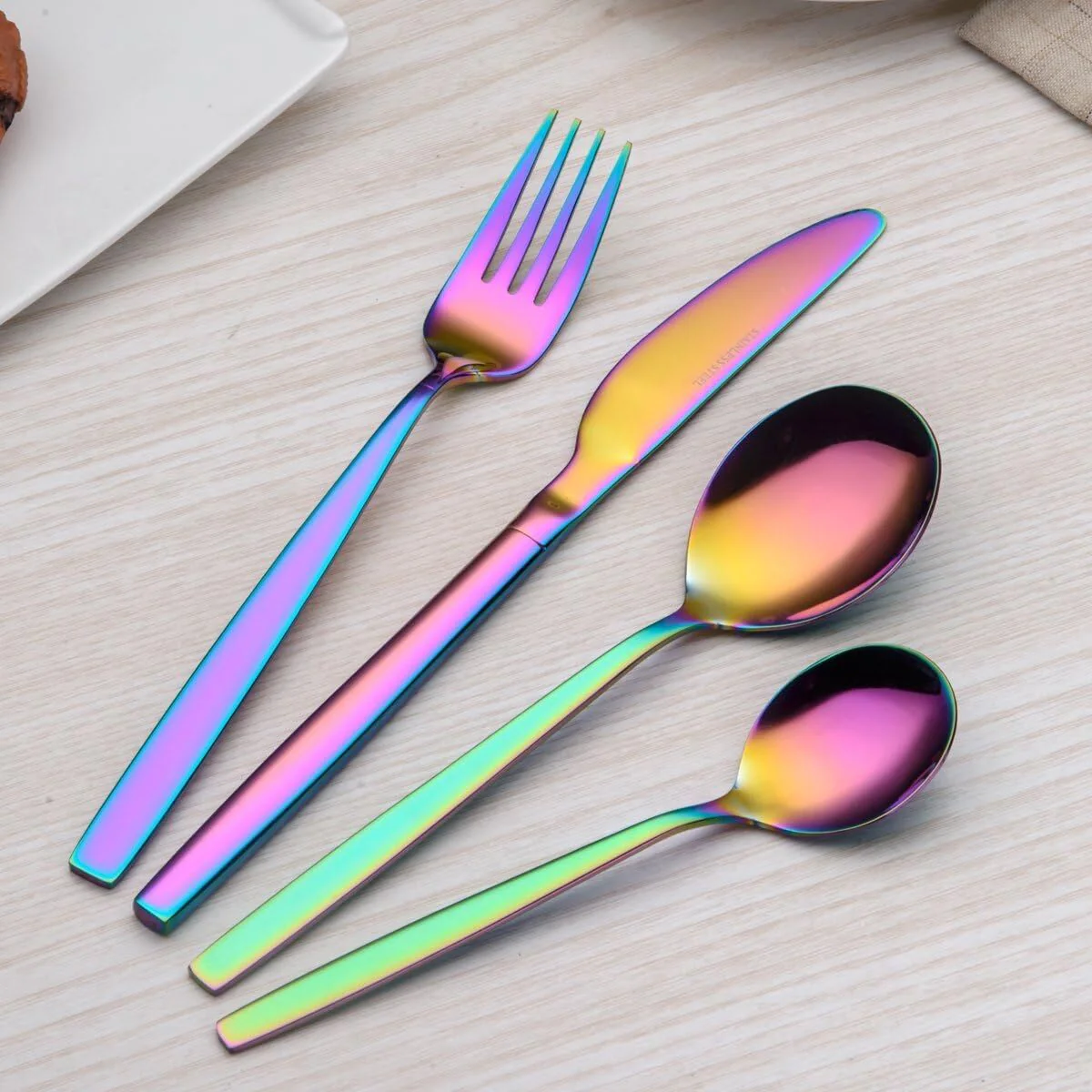 24PC Stainless Steel Cutlery Set Knife Fork Spoon Kitchen Tableware (Colourful) - Image 4