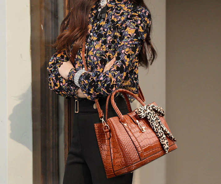 3 PCS Luxe Faux Crocodile Leather Handbag Set, Large Tote, Shoulder Bag, Purse Wallet (Brown) - Image 8