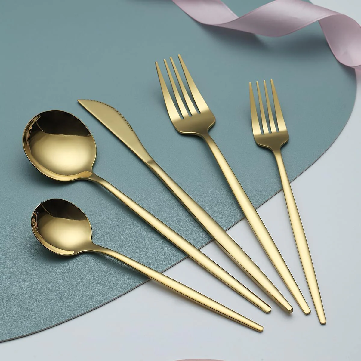 30PC Stainless Steel Cutlery Set Knife Fork Spoon Kitchen Tableware (Gold) - Image 3