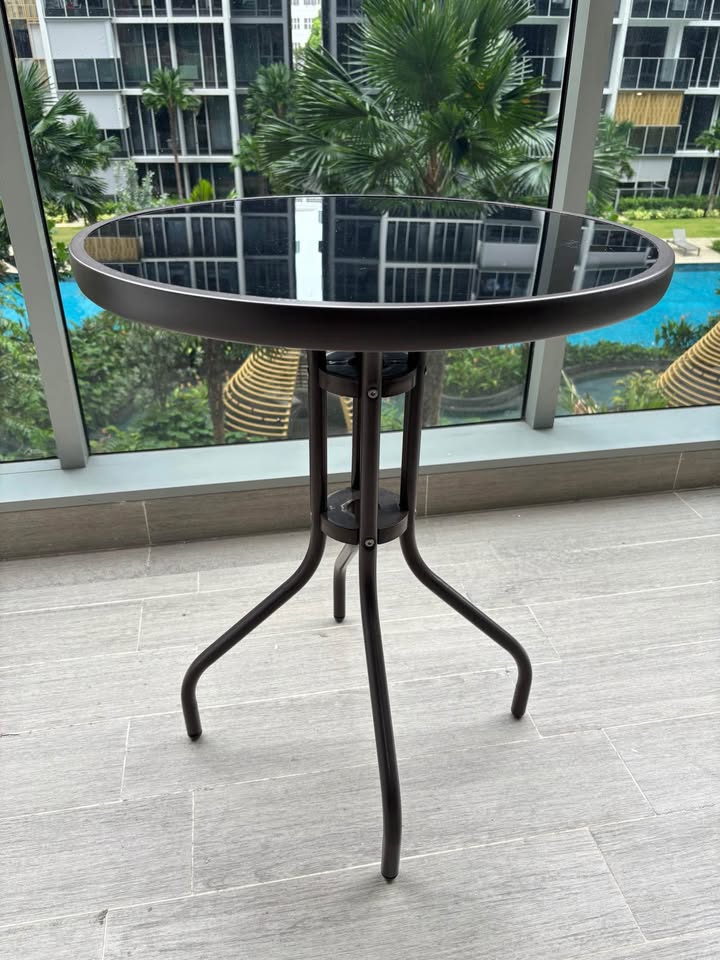 Alfresco Round Mirrored Tempered Glass Table - Image 6