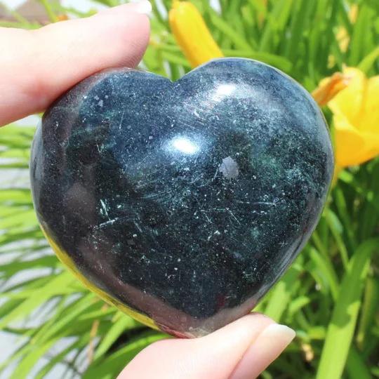 Bloodstone Moss Agate Heart Stone Crystal Natural Gemstone - Image 7
