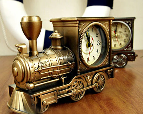 Deluxe Vintage Train Alarm Clock (Copper) - Image 4