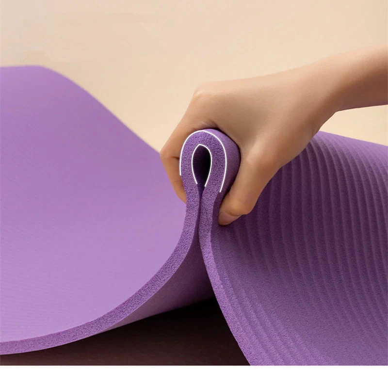 Health and Fitness Extra Thick Yoga Mat 8mm (Black) - Image 7