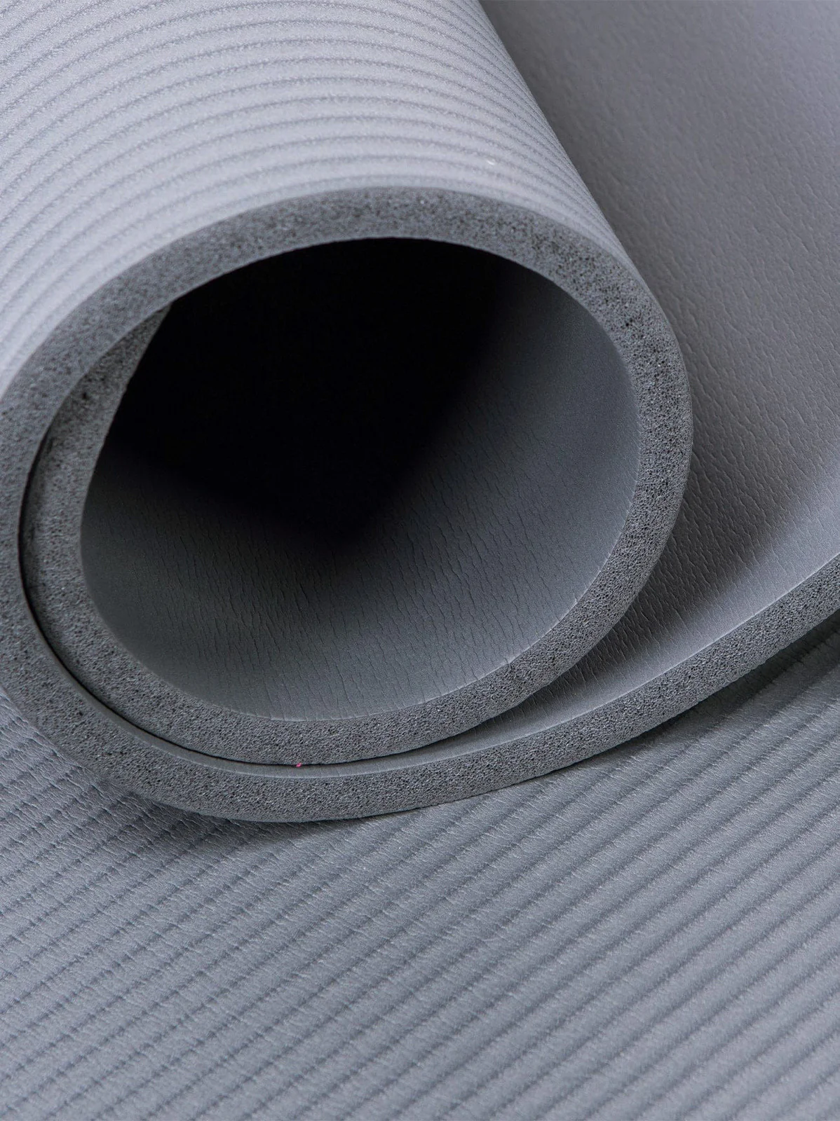 Health and Fitness Extra Thick Yoga Mat 8mm (Grey) - Image 4