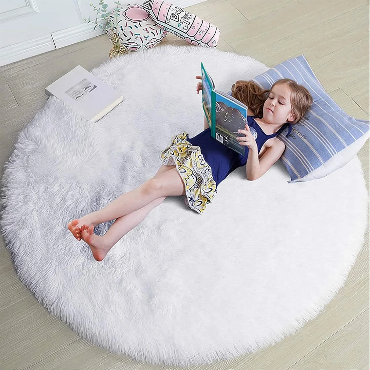 Infinity Round Shag Rug 100cm (White) - Image 3