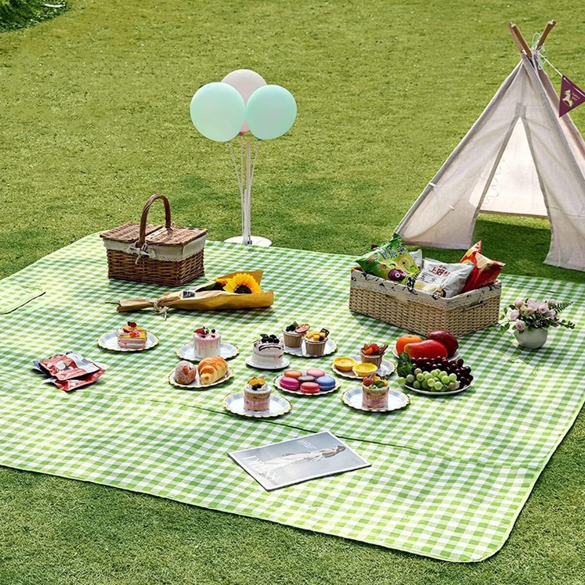 Large Foldable Waterproof Outdoor Picnic Rug Blanket Camping Beach Play Mat (2m x 1.5m, Green) - Image 5