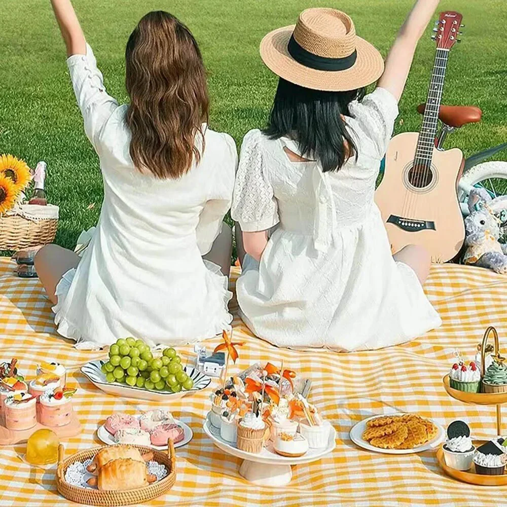 Large Foldable Waterproof Outdoor Picnic Rug Blanket Camping Beach Play Mat (2m x 1.5m, Yellow) - Image 6
