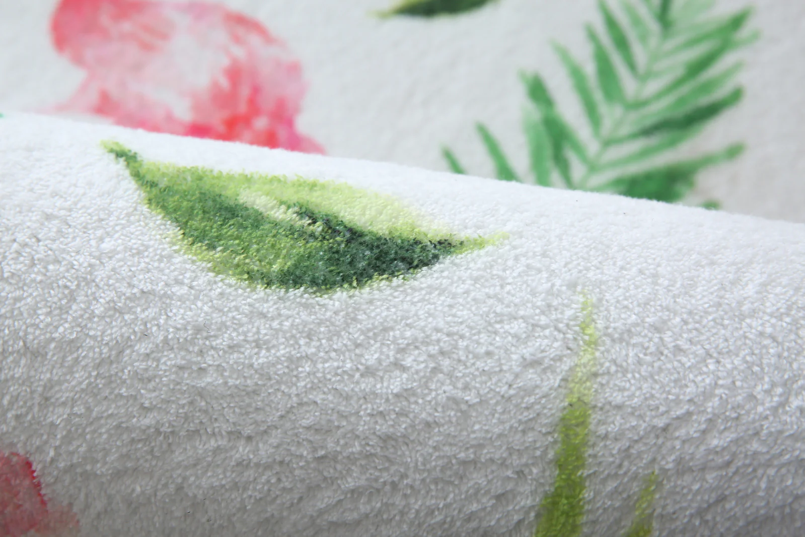 Lush Plush Infinity Round Tropical Rug - Image 6