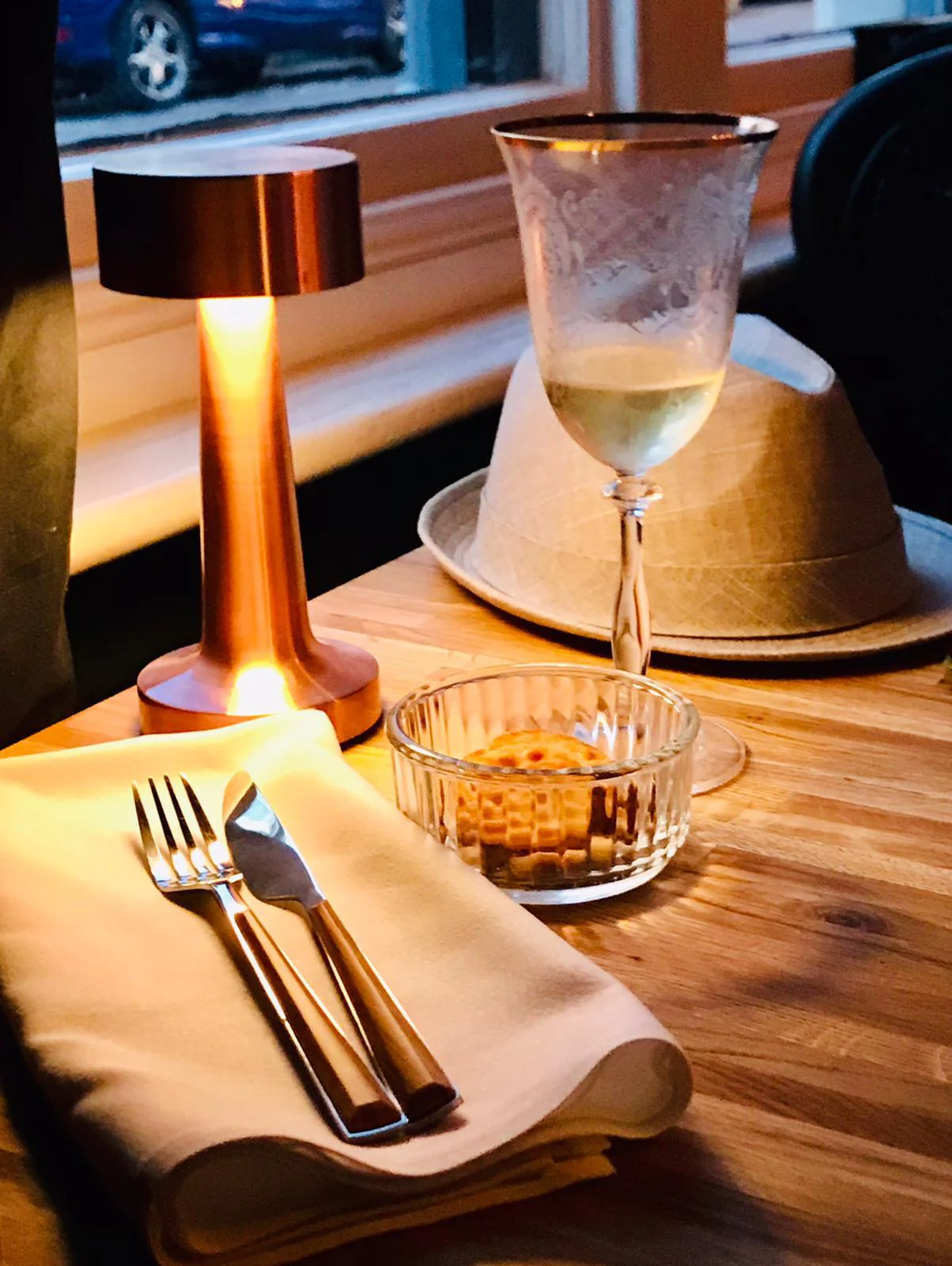 Luxe Designer LED Table Lamp Cordless Touch Sensor Night Light (Rose Gold) - Image 3
