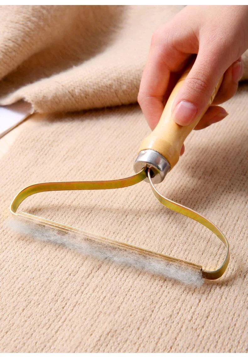Portable Lint Remover Reusable Carpet Scraper Pet Hair Cleaner - Image 4