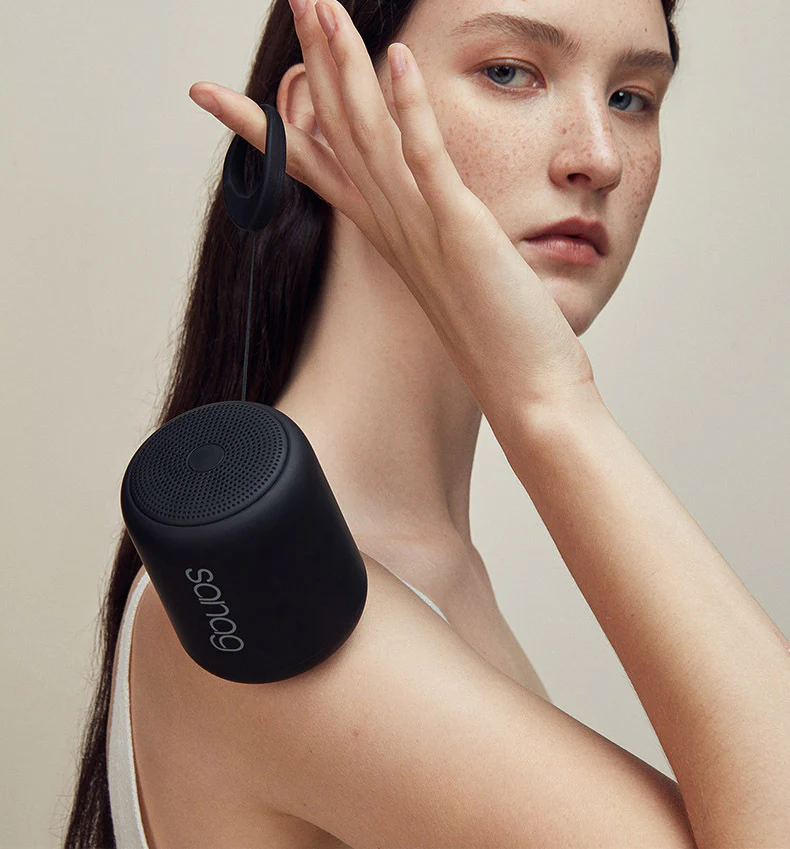 Portable Wireless Bluetooth Waterproof Deep Bass Stereo Speaker - Image 3