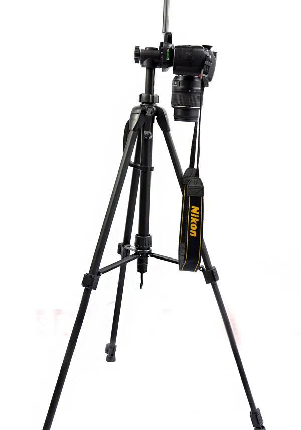 Premium Professional Camera Tripod with Bag - Image 4