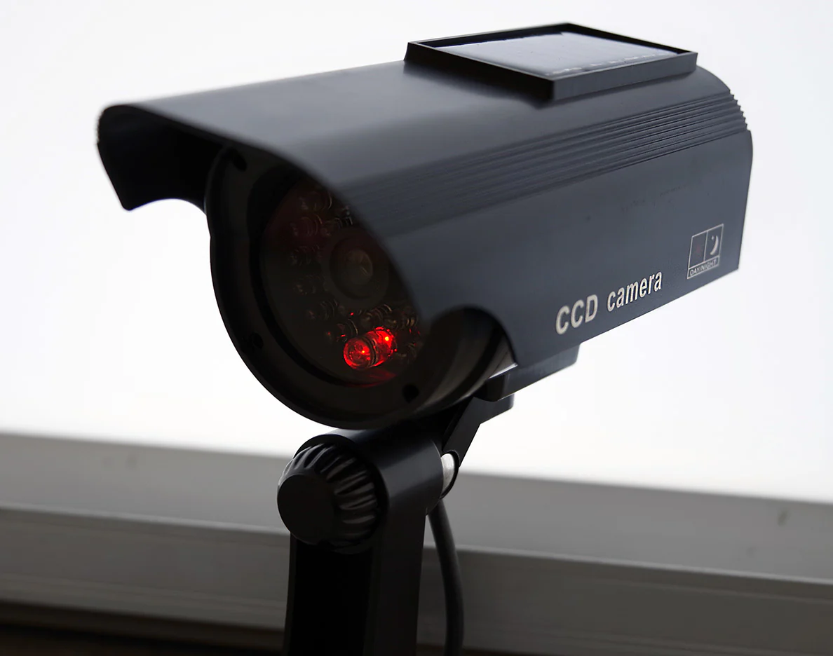 Solar Powered IR Simulation Dummy Security Camera - Image 3