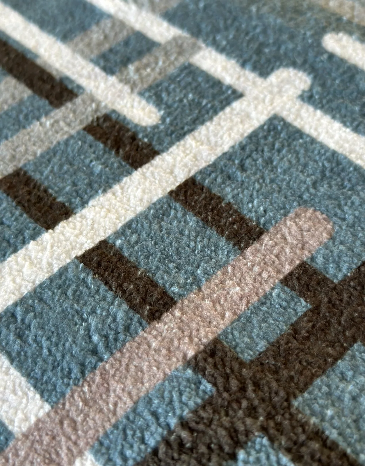 XL Large Lush Plush Momentum Carpet Rug (280 x 180) - Image 5